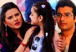 Kasam Tere Pyaar Ki: Tanuja unaware as Rishi gets Natasha's admission done in school