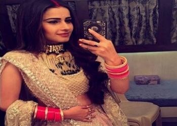 Iss Pyaar Ko Kya Naam Doon 3 Wow Chandini S Solah Shringaar For Love Dev Aka Advay