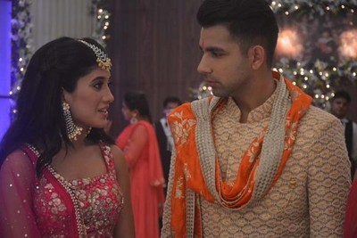 Yeh Rishta Kya Kehlata Hai Naksh Kirti Turns New Naitik Akshara In Singhania Family But will the singhania family accept them? serial xpress