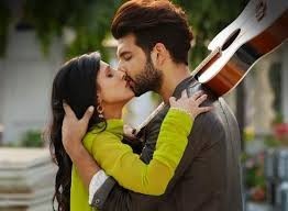 YKAGH: Rahul kissed Maanvi, Upmanyu disowns Manvi