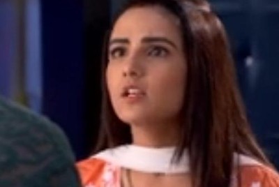 TEI: Kunj gives surprise to impress Twinkle (Jasmin Bhasin)
