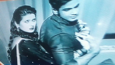 Kasam: Rishi jealous seeing Tanu-Pawan's romantic close dance