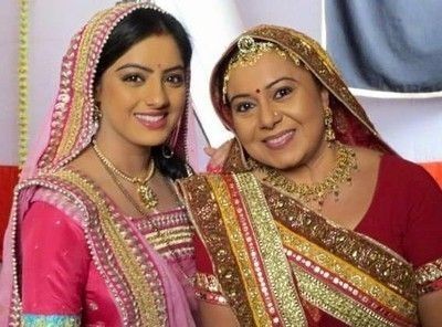 DABH: Bhabo scolds Chavi for injuring Sandhya's hand