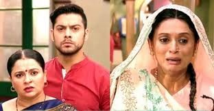 Mere Angne Mein: Shanti-Raghav scolds Shivam for leaving job