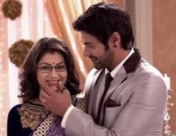 Kumkum Bhagya: Pragya makes Tanu jealous getting closer to Abhi