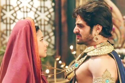 ChandraNandini: Nandini turns Chandra's protective sheild against poisionous Vishakha