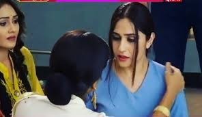 Thapki Pyar Ki: Bauji slaps office man for calling Thapki bar dancer