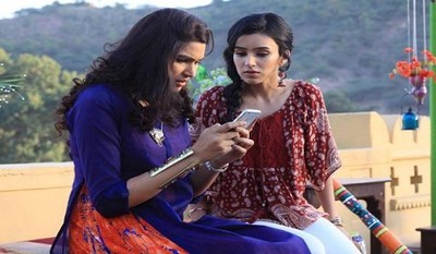 Ek Sringaar Swabhimaan: WOW! Sharda's birthday brings Naina-Meghna close