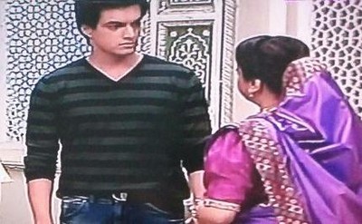 Yeh Rishta Kya Kehlata Hai: Post huge revelation Dadi faints & fall Kartik-Naira scared