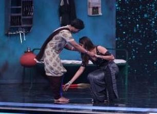 Super Dancer Chapter 2: Shilpa Shetty honors choreographer in heart touching way