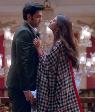 Kasauti Zindagi Ki 2 : Anurag supports Komolika lie infront of Prerna