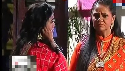 YRHPK: Mishti apologize to Meenakshi for Abeer's critical state