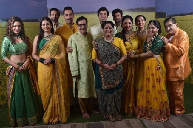 Anupamaa: Baa Babuji 50th wedding anniversary celebration photo shoot ahead