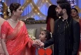 BALH 2: FLABBERGASTING! Ram begs Priya to return to Kapoor House as family