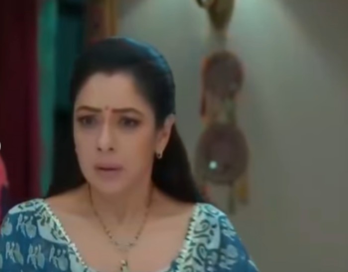Anupama: Anupama take Adhik-Barkha's side zapping Vanraj out of shoes
