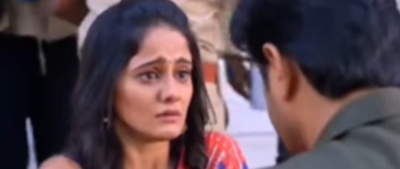 GHKKPM: Virat completes family embracing Sayi-Vinaka-Savi