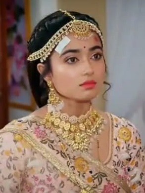 Pyaar Ka Pehla Naam Radha Mohan: Clueless Gungun choose Nani to save Radha