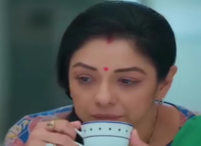 Anupama: Anupama's divide and rule stabalise Vanraj-Kavya-Kinjal's random haphazard life