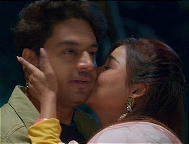 Anupamaa: BREAKING NEWS!! Know which secret is Anuj and Maya hiding from Anupamaa