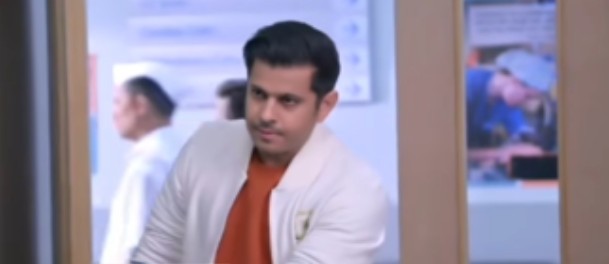 GHKKPM: Virat catch Sayi-Satya in an awkward position behind locked doors