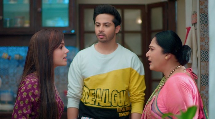 Anupama: The Humorous Tickling!! Baa calls Dimple The Pimple Samar Responds
