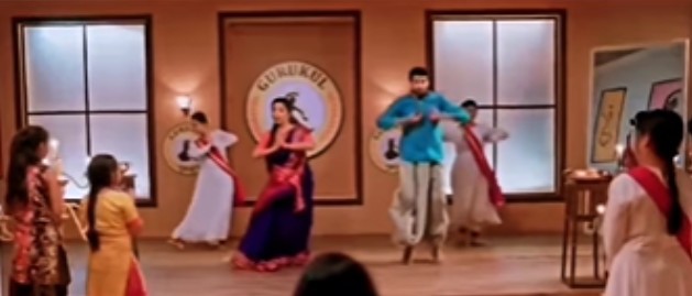 Anupama: Anupama turn Basanti of Sholay dancing on broken pieces of glass for Malti Devi