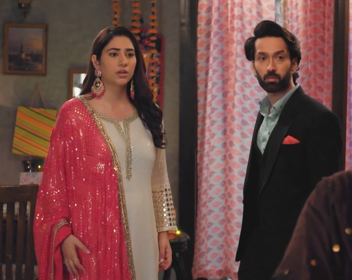 BALH: Perfect and Favourite Son in law Ram makes impression on Sanju asking for marriage