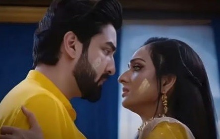 Bhagya Laxmi: The Chapters of Vikrant’s secret leaked by Secret Santa Mayur for Laxmi