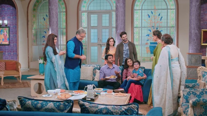YRKKH: Adamant Manish Kairav hold Abhimanyu on witness box Akshara shattered again
