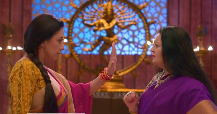 Anupama: Malti Devi brings Anonymous Whispers for Choti faces Anupama enraged