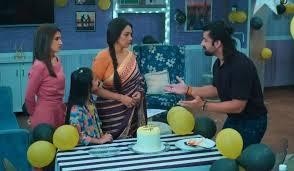 Anupama: FOOLISH Toshu ask Anupama to pay back EXPENSES made on her