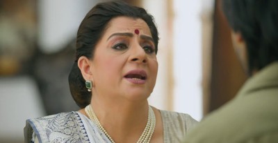 Anupama: Vasundhra Calls Up Anuj Issues Character Certificate Of Anu, LOVE TRIANGLE TURMOIL