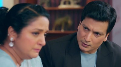 Mangal Lakshmi: ORPHANED DAUGHTER'S REVENGE, Jiya Exposes Step-Mom Gayatri, Kartik Slaps His Own Mother?