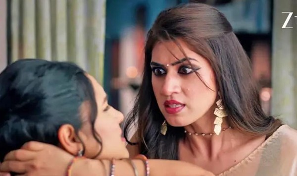 Vasudha: Vasudha's MASTERSTROKE turns table on Megha By Exposing in front of Chandrika