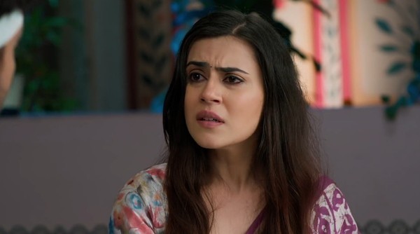 YRKKH: Gitanjali emotionally manipulates Maira to gain control with Abhira left wounded