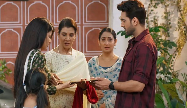YRKKH: Flip of the coin for Armaan and Abhira at Poddar mansion Krish in action