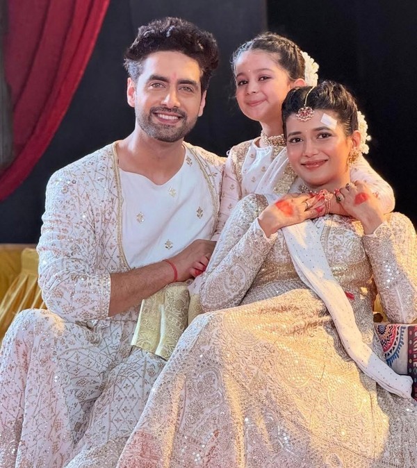 YRKKH: Maira calls Abhira MUMMA Shocker and hint for Gitanjali to leave