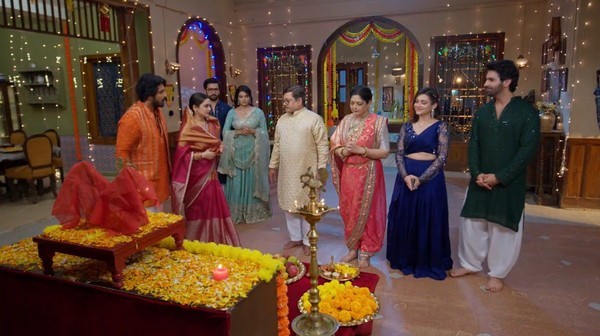 Udne Ki Aasha: Sayali becomes the commander to direct Deshmukh family Ramleela