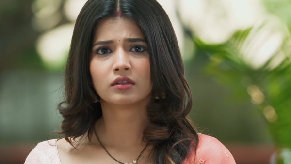 YRKKH: Abhira announces social media ban in Poddar family with special activities planned