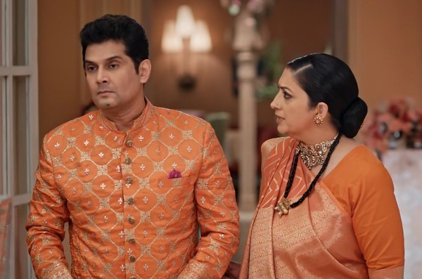 ﻿KSBKBT: Bowed by Love Pari frames Tulsi as Manipulator Mihir welcomes Ranvijay into family