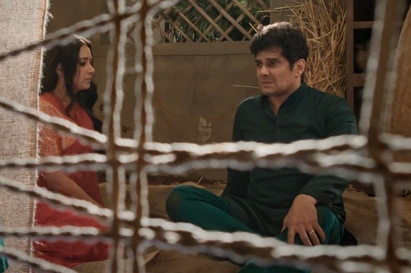 KSBKBT: UNBELIEVABLE!! Mihir who adored Tulsi welcomes Noina into the Virani family