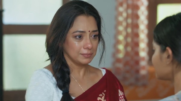 Anupamaa: Raja RUNS AWAY to Mumbai to reunite with Pari, Anupama gives SAVAGE REPLY