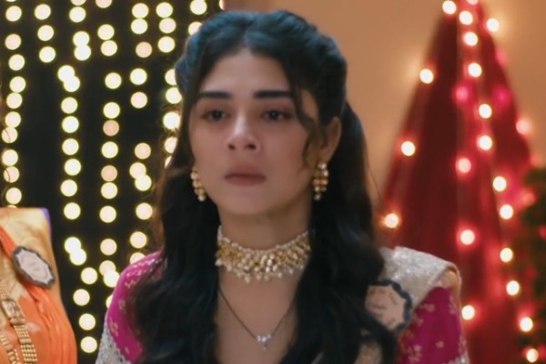 Anupamaa: Rahi throws mud at Anupama's character to shut down Saavi cafe