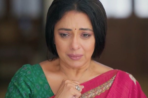 Anupamaa: Pakhi faces Ishani as Anupama's shield in big family fight