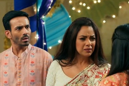 Anupamaa: Prem's big favour saves Anupama's day as she apologizes to him in open